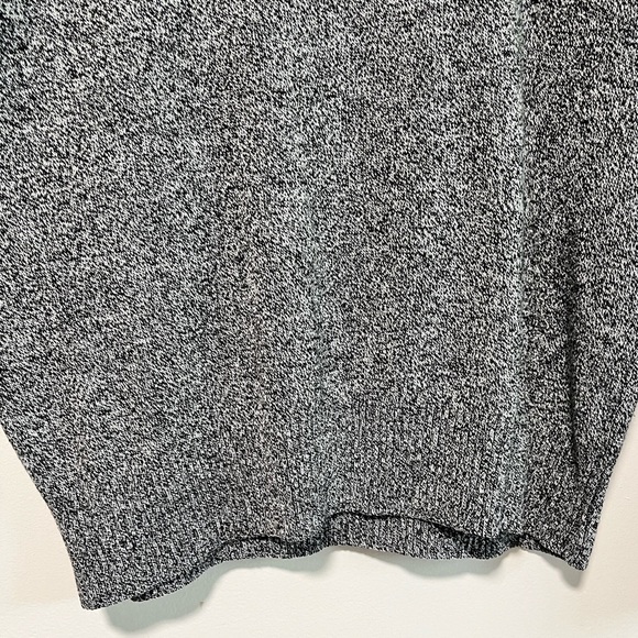 BoohooMAN Gray Knit Sweater - Men’s Size L - Picture 11 of 11